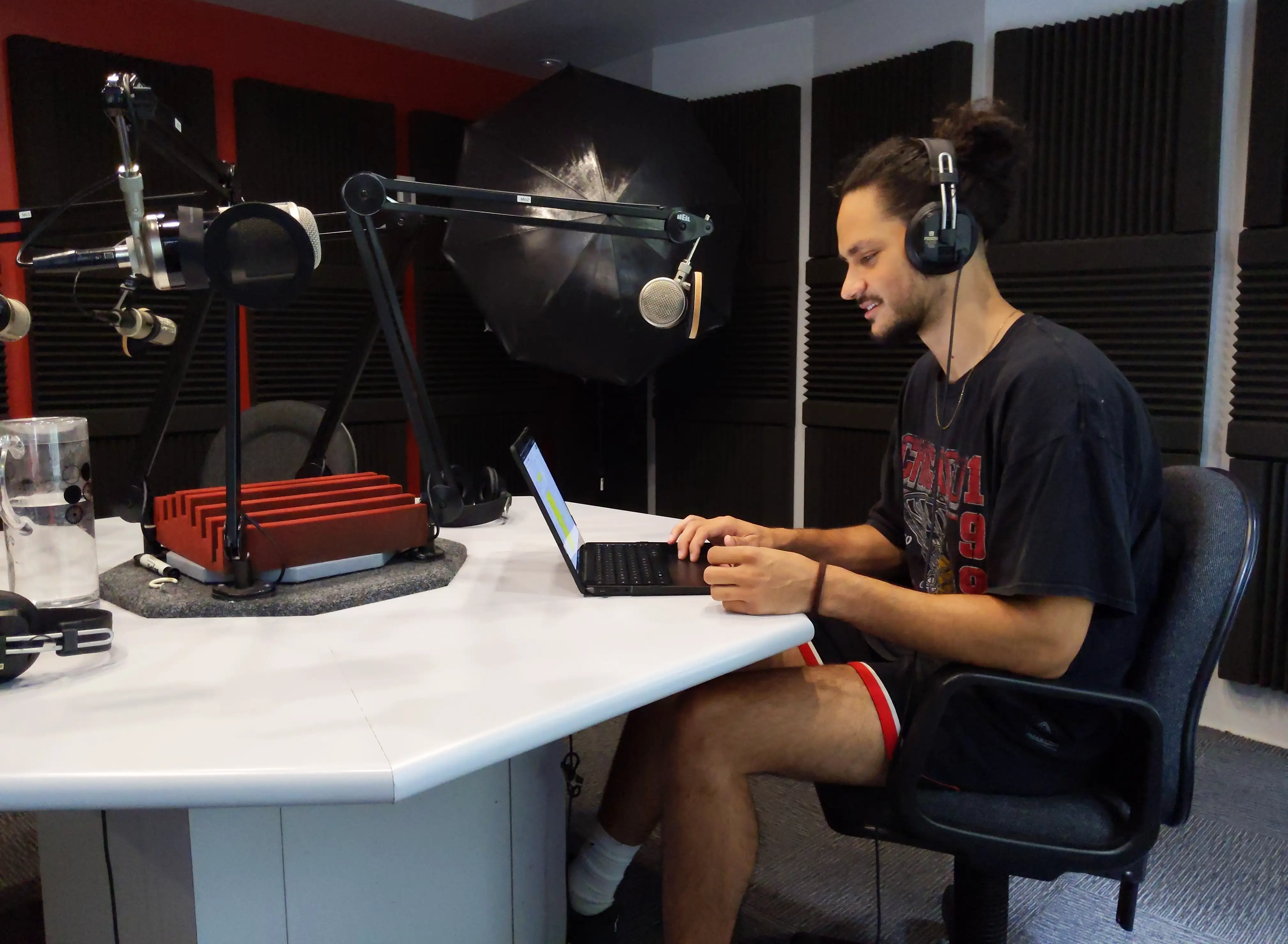 Gangulu man, Thomas Watson, in a recording studio