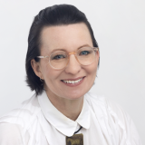 Associate Professor Peta Hitchens
