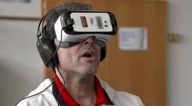 Spinal patients sing to breathe easy in virtual world thumbnail image