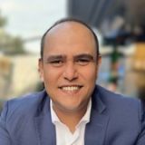 Dr Reza Yosri