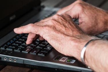 Social networking to empower older people thumbnail image