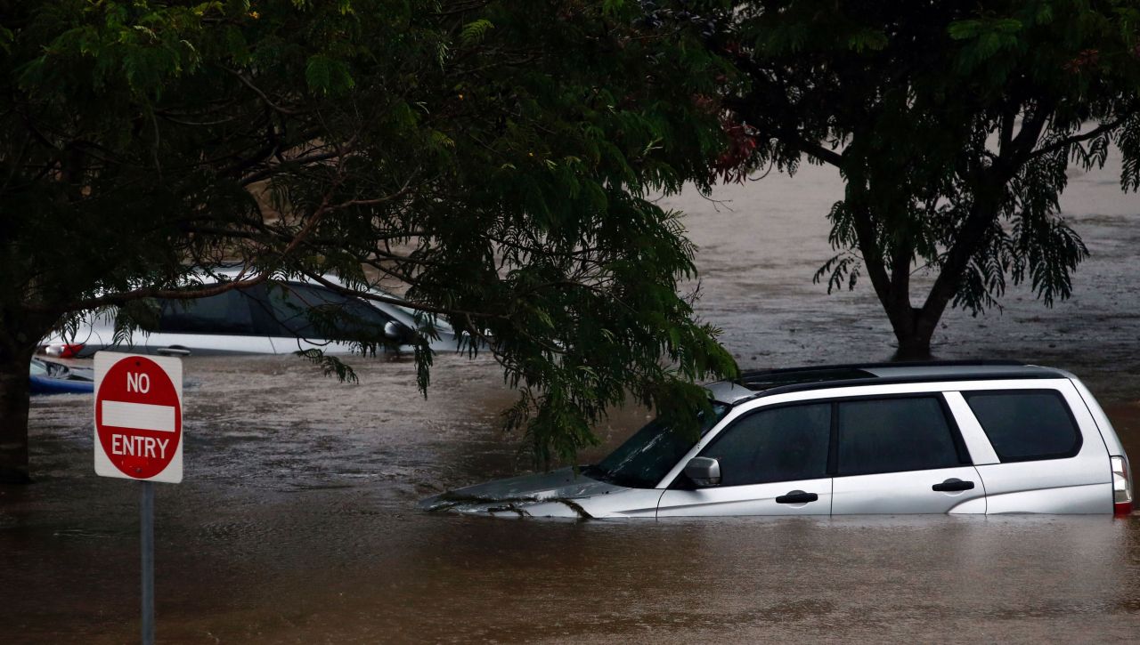 Extreme weather: Why the impact will be felt more widely thumbnail image