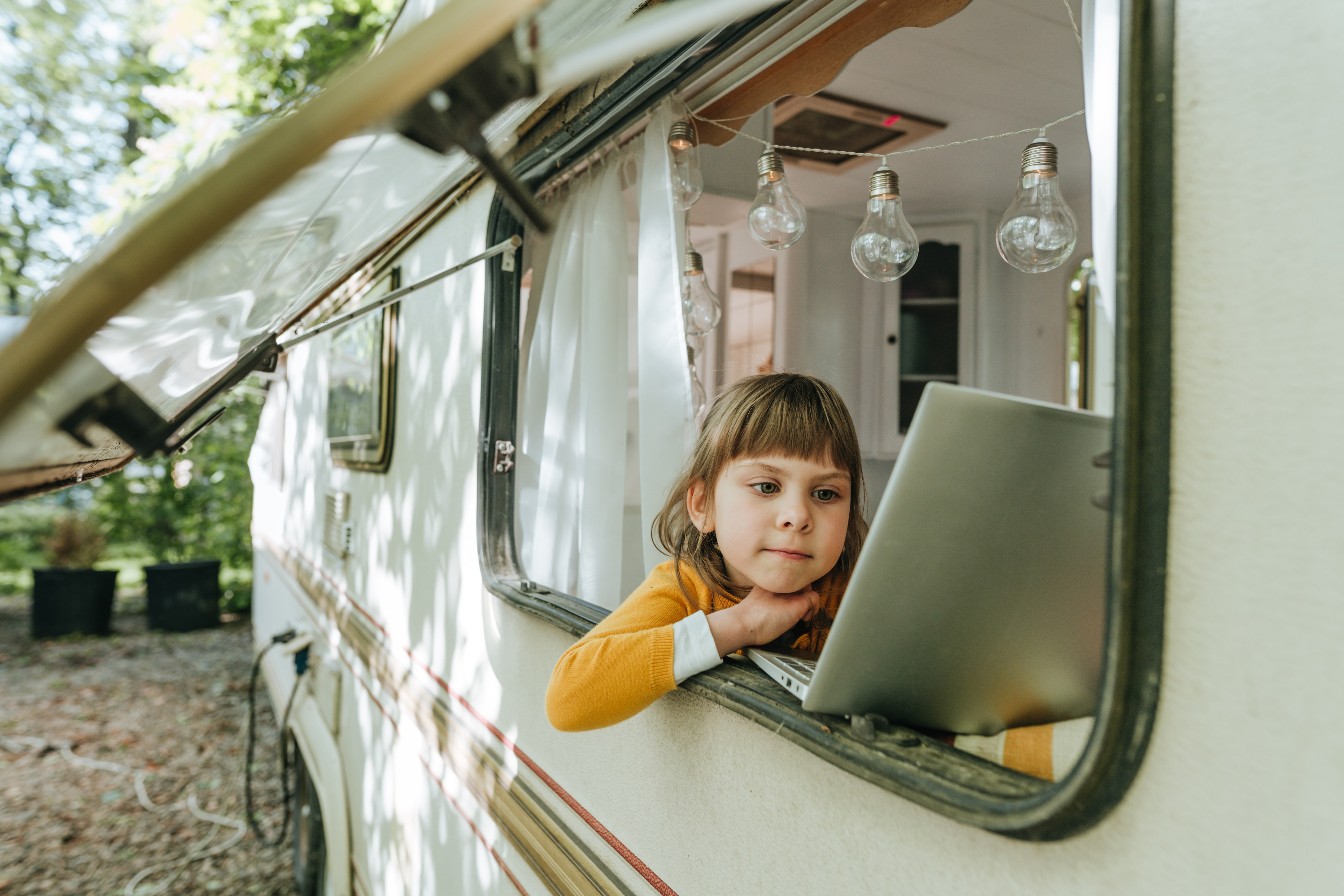 Little girl caravan on screen