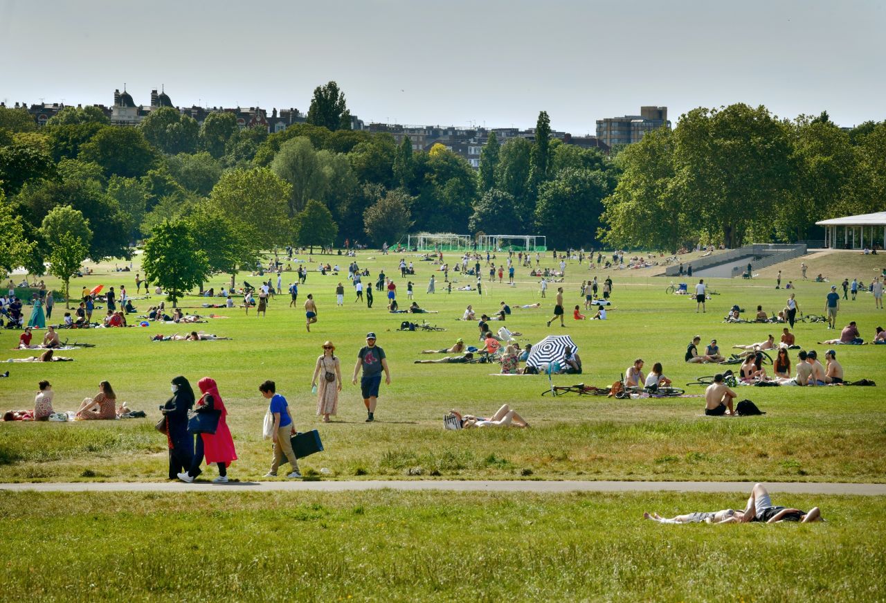 When it’s hot in the city, let green spaces do the sweating for you thumbnail image