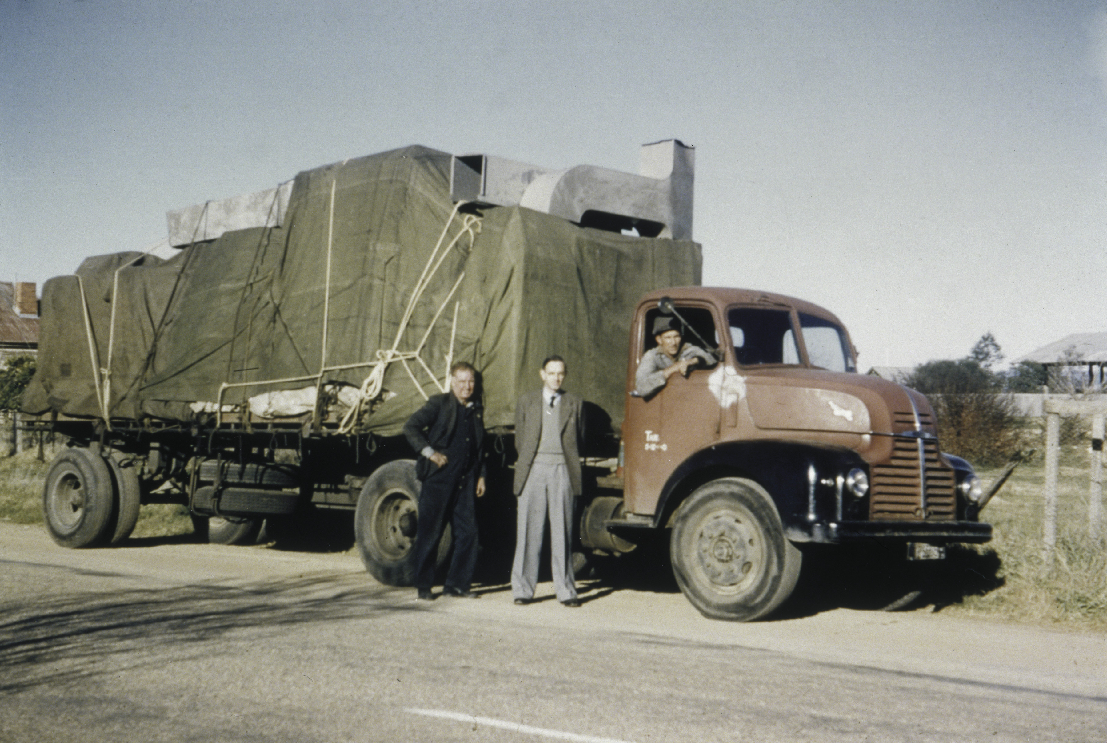 The CSIR Mark I computer on the Hume Highway on its way to Melbourne
